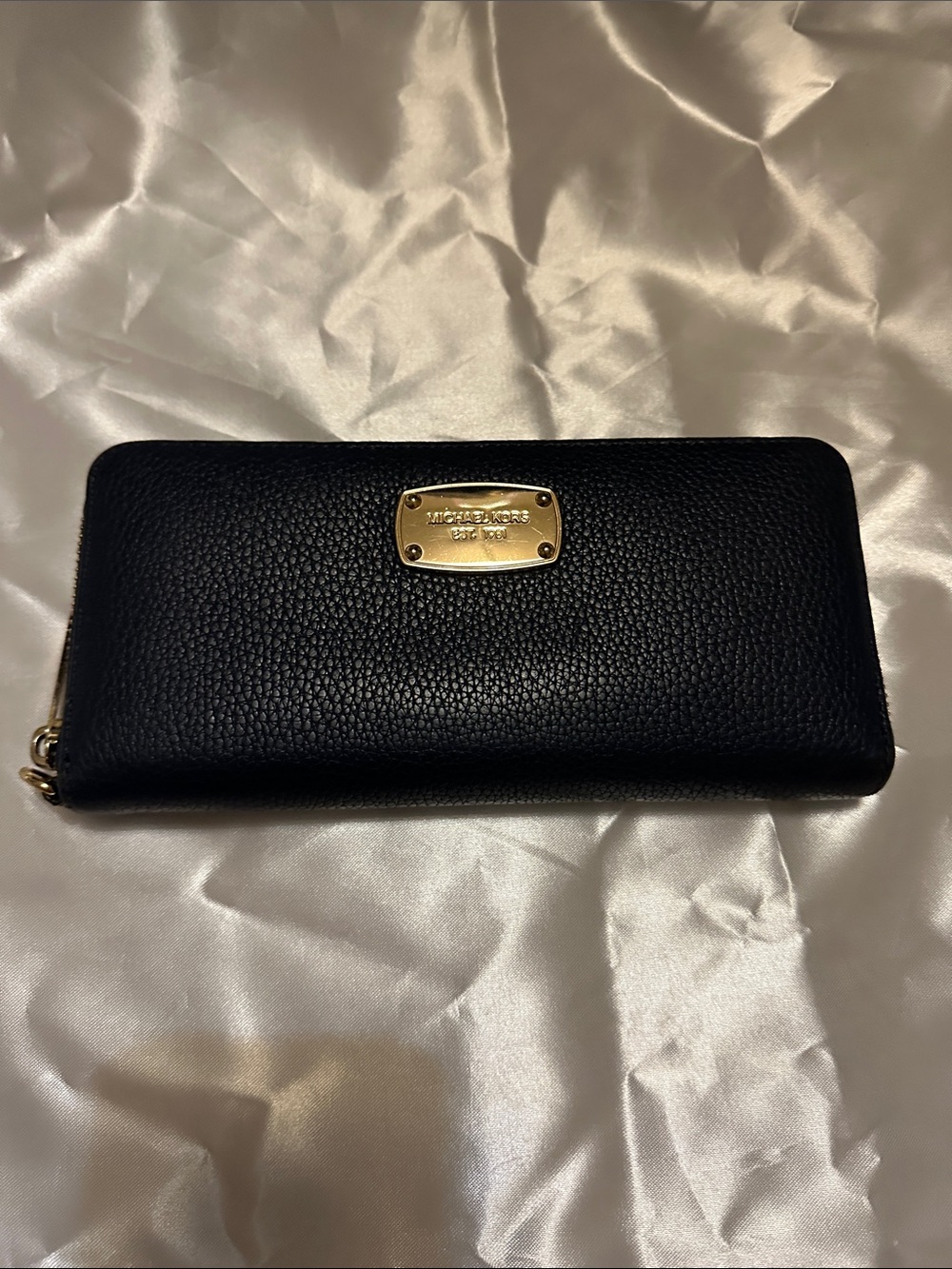 Michael Kors navy blue Pebbled Leather Zip Wallet with Gold Plate
